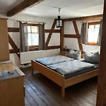 Konukevi Altstadtpension Zirndorf